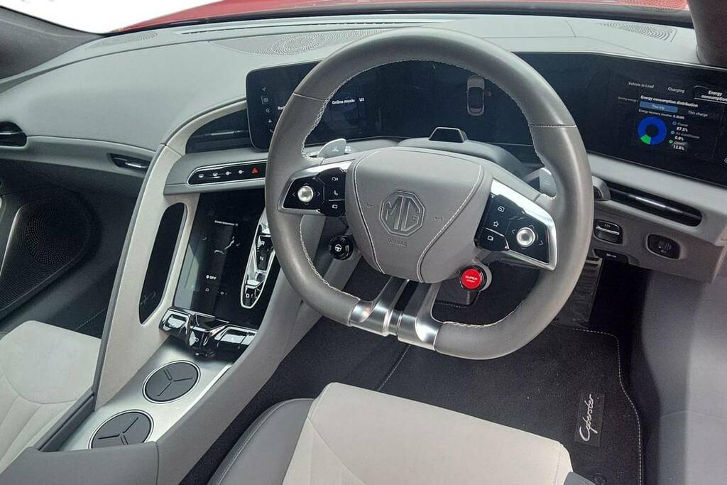 MG Cyberster 375Kw Gt Dual Motor 77 Kwh Awd Red #4
