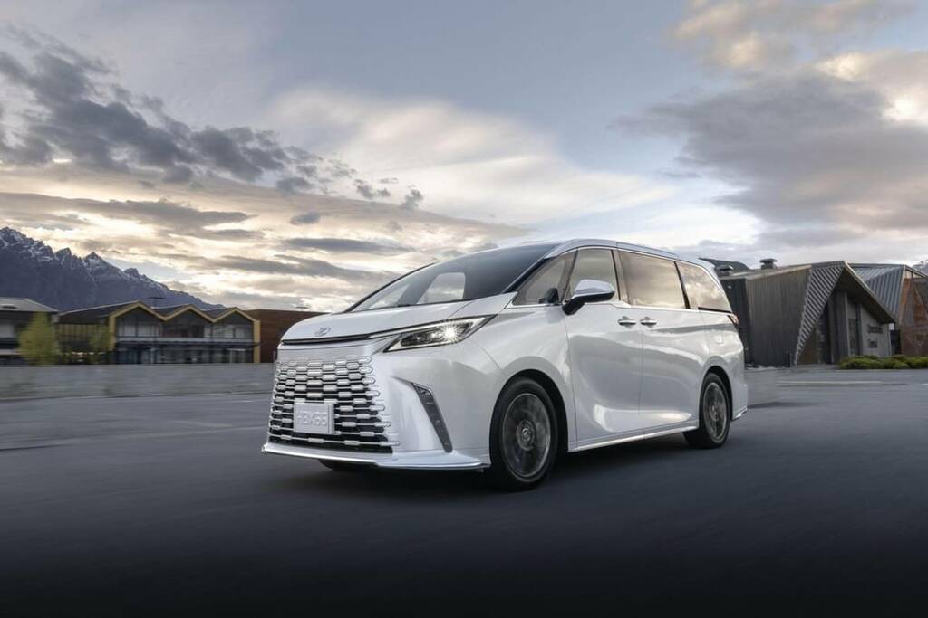 Lexus LM 350H 2.5 Takumi E-cvt 4 Seat  #4