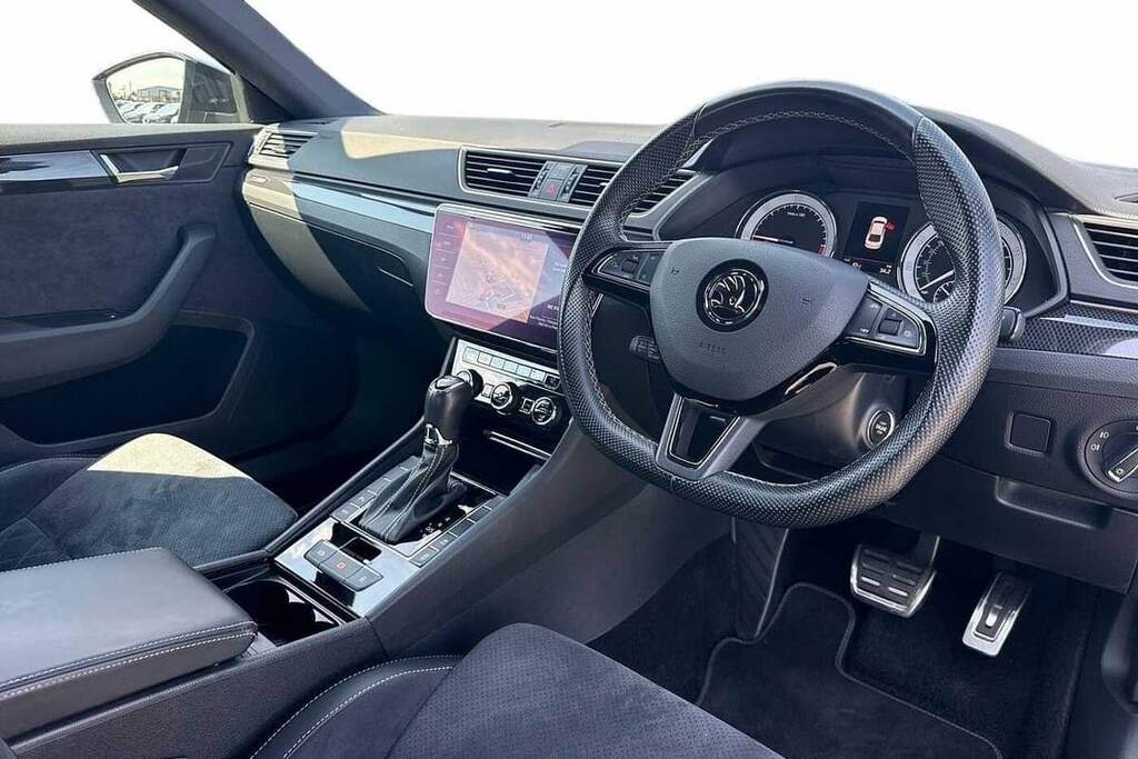 Skoda Superb 2.0 Tdi Cr Sport Line Plus Dsg 7 Speed Black #6