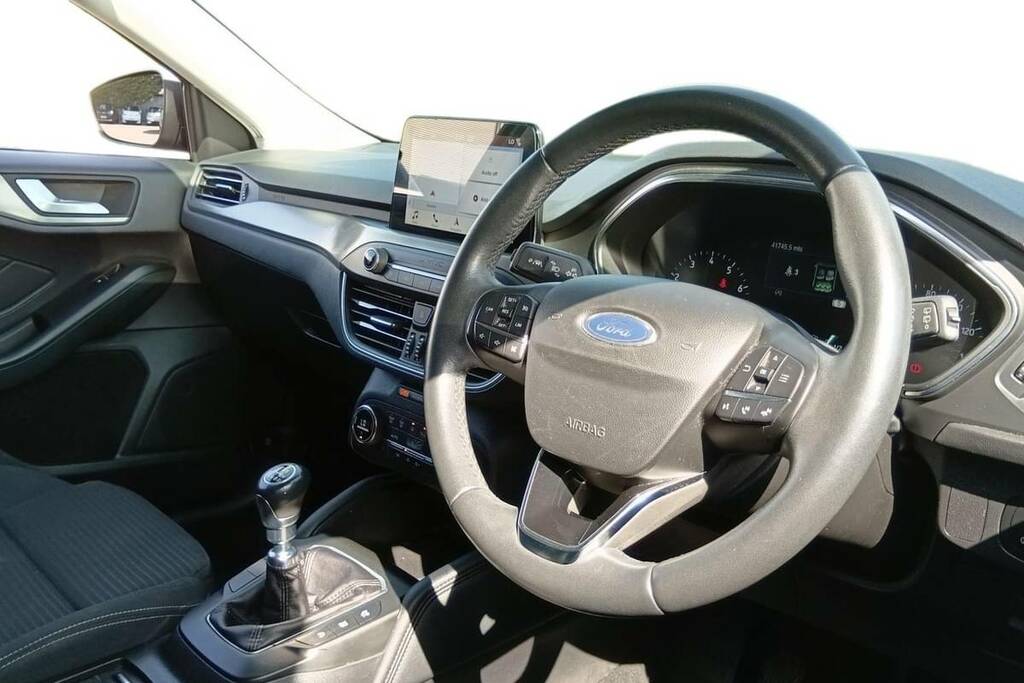 Ford Focus 1.0 Ecoboost 125 Titanium #4