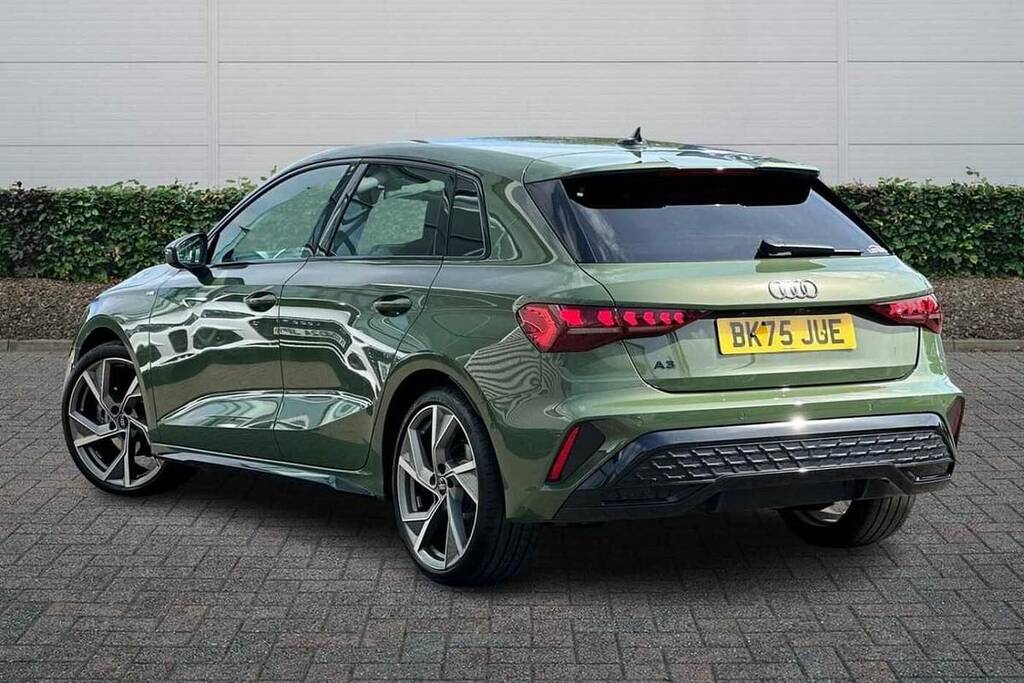 Audi A3 1.5 Tfsi 150 Black Edition S Tronic BK75JUE Green #3