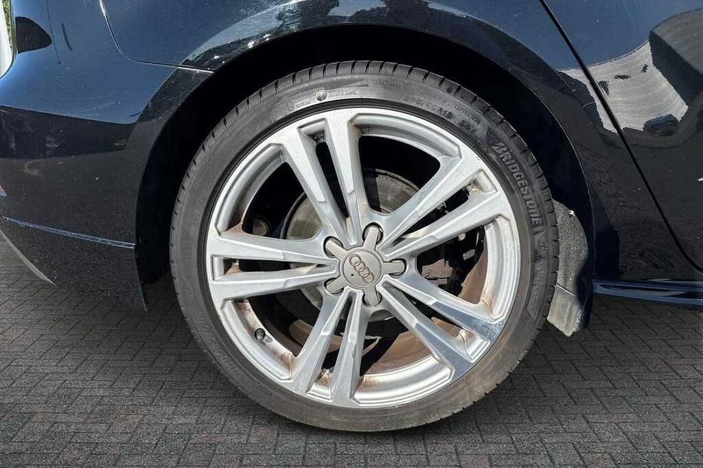 Audi A3 35 Tfsi S Line S Tronic DG19YYE Black #5