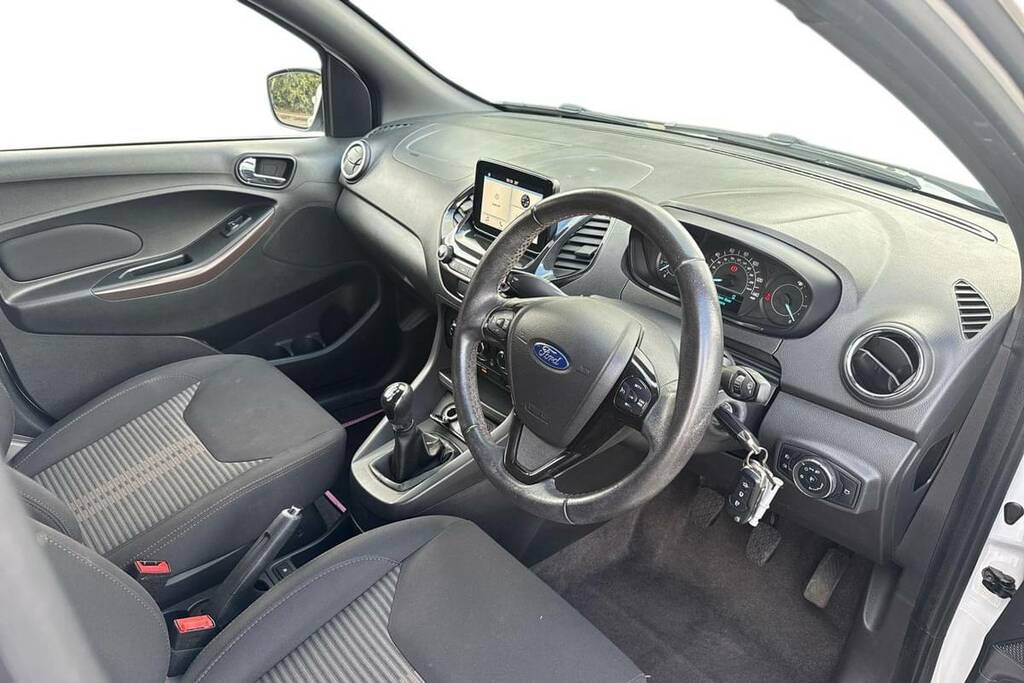 Ford KA+ 1.2 85 Active FL19RXP White #4
