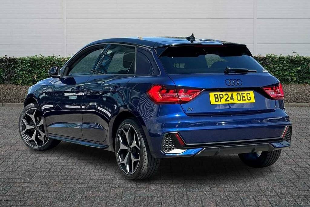 Audi A1 25 Tfsi Black Edition S Tronic BP24OEG Blue #3