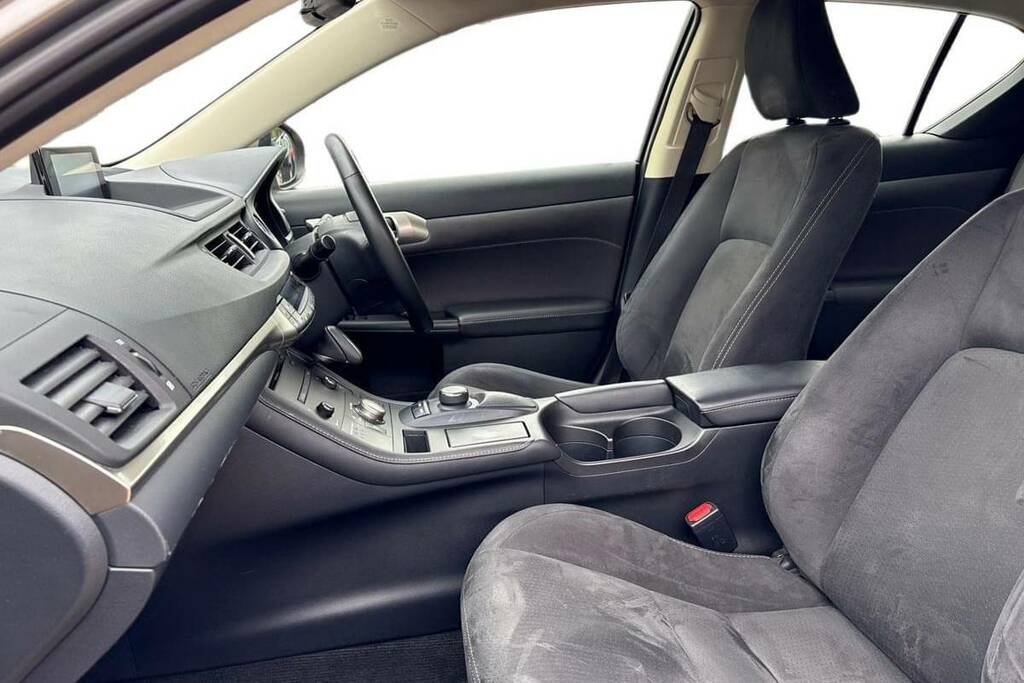 Lexus CT 200H 1.8 Se Cvt Plus Pack Silver #5