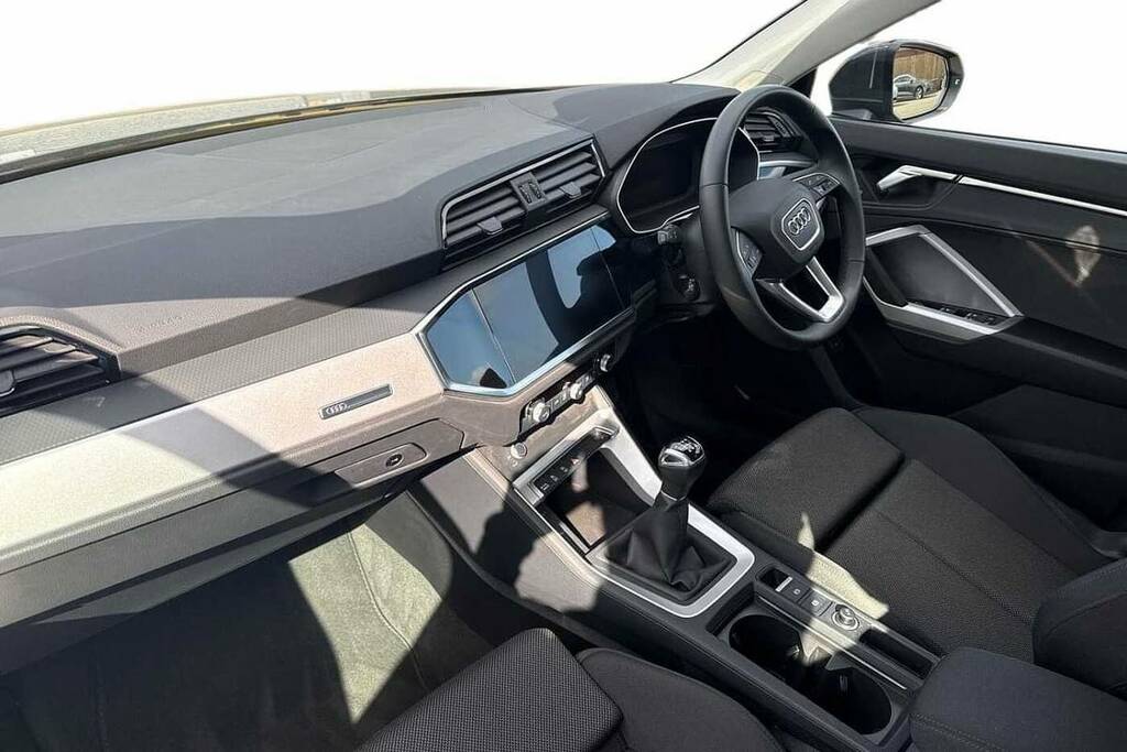 Audi Q3 35 Tfsi Sport KP73DHM Grey #2