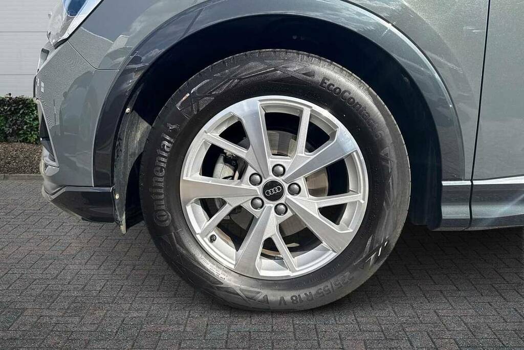 Audi Q3 35 Tfsi Sport KP73DHM Grey #5