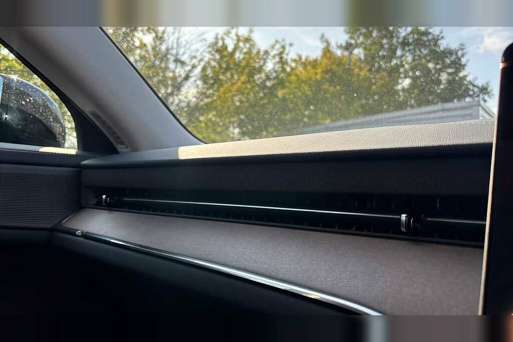 Volvo ES90 Plus, Single Motor Extended Range, Black #18