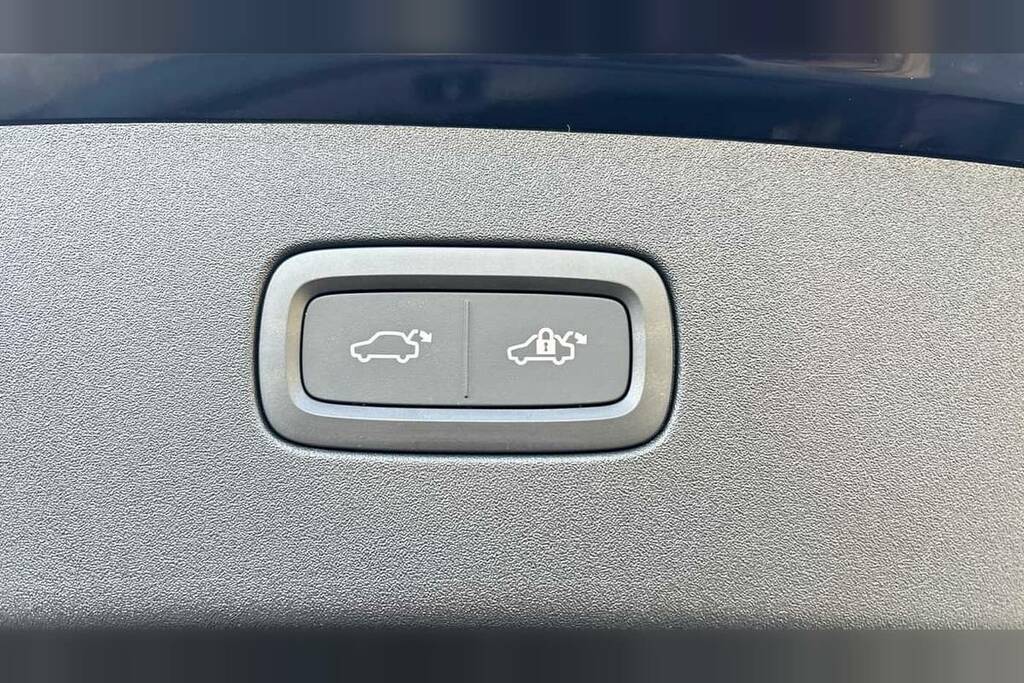 Volvo ES90 Plus, Single Motor Extended Range, Black #41
