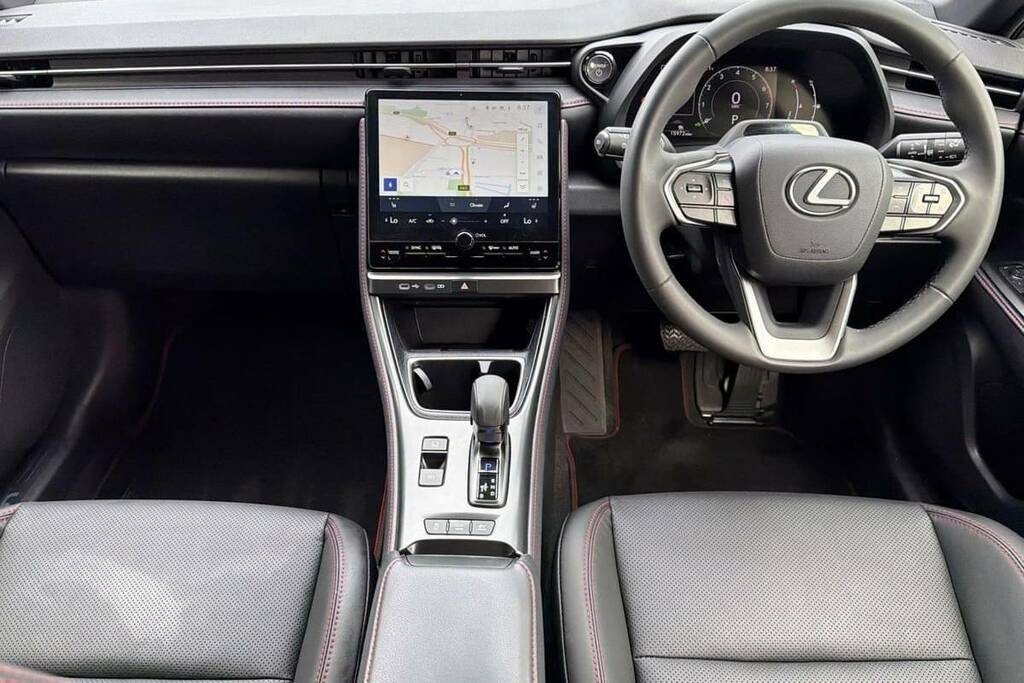 Lexus LBX 1.5 Premium E-cvt BT74ZVV Red #5