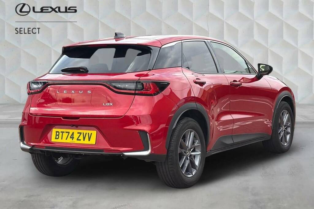 Lexus LBX 1.5 Premium E-cvt Red