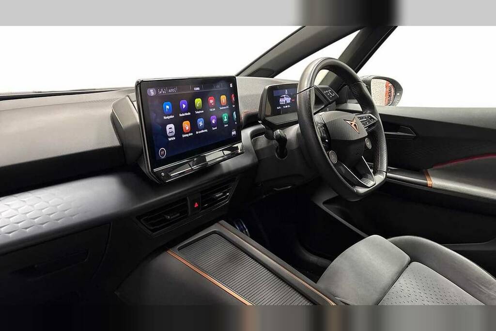 Cupra Born 169Kw E-boost V3 77Kwh OY22OOH White #2