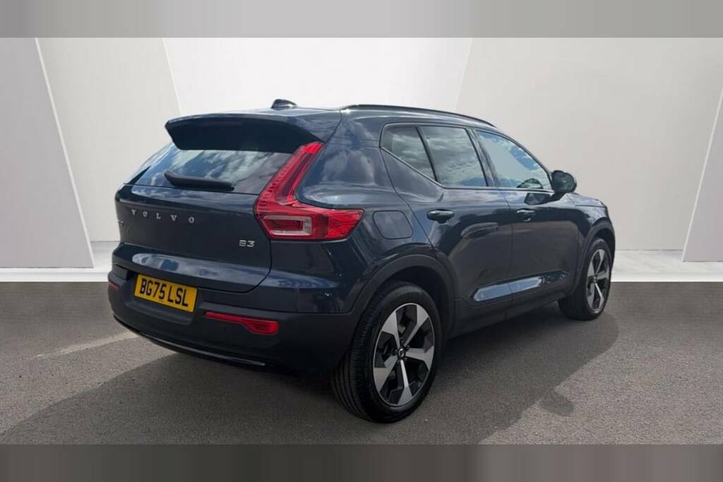 Volvo XC40 2.0 B3p Plus Dark BG75LSL Blue #2