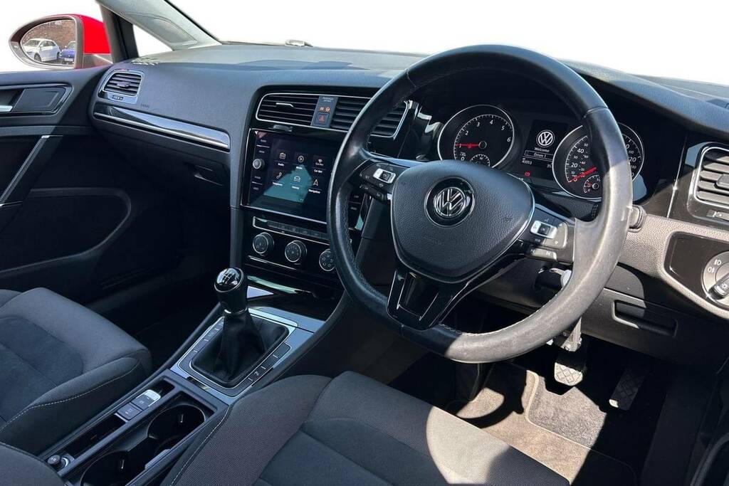 Volkswagen Golf 1.5 Tsi Evo Gt BD68PNZ Red #4