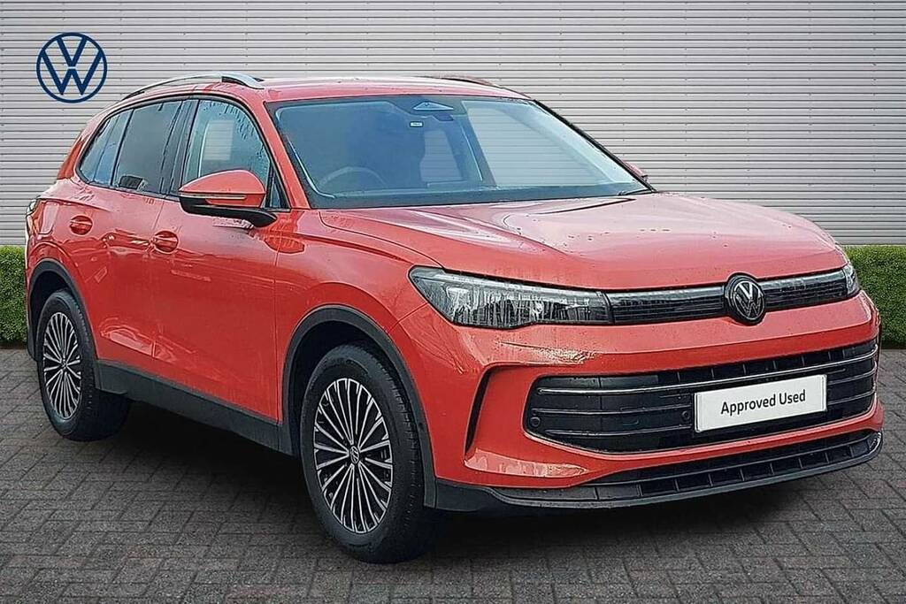 Volkswagen Tiguan 1.5 Etsi 150 Match Dsg Red