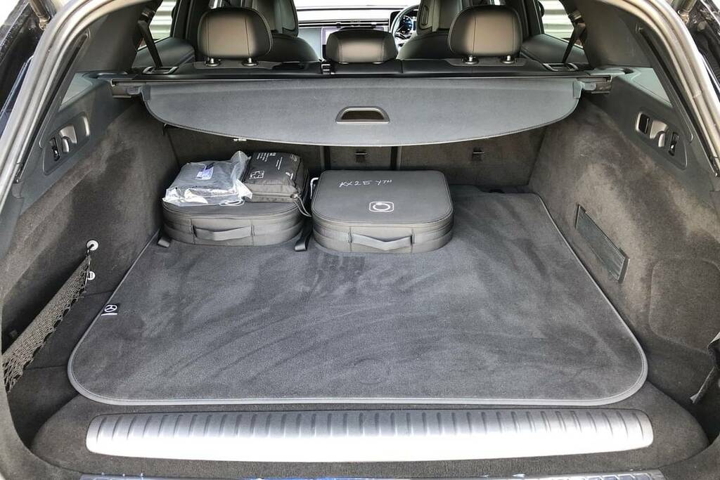 Mercedes-Benz E Class E300e Urban Edition 9G-tronic KX25YTH Black #2