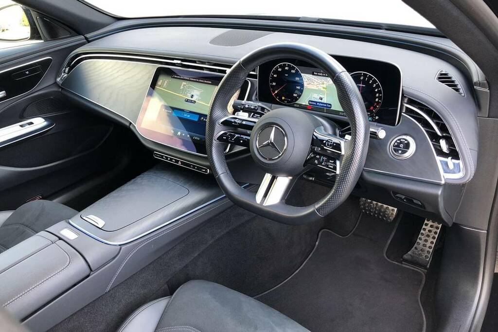 Mercedes-Benz E Class E300e Urban Edition 9G-tronic KX25YTH Black #4