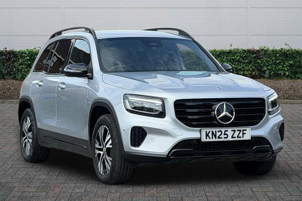 Mercedes-Benz GLB Class 200 Sport Executive 7G-tronic Silver