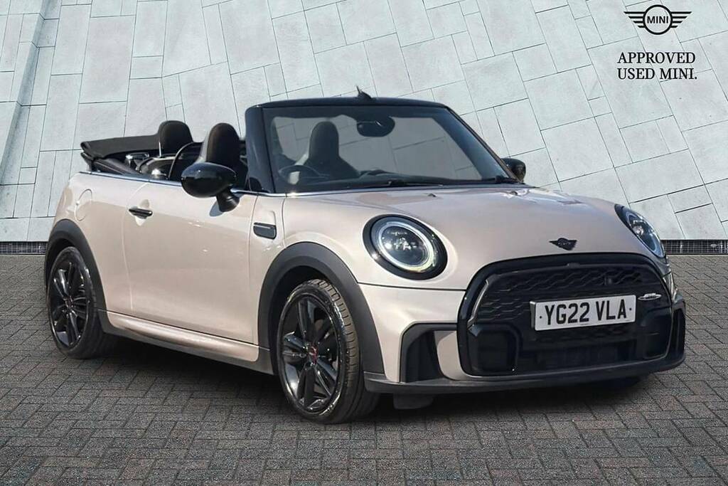 Mini Convertible 1.5 Cooper Sport YG22VLA Grey
