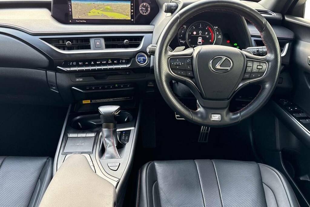Lexus UX 250H E4 2.0 F-sport Cvt Takumi Pack KC21NZB Red #6
