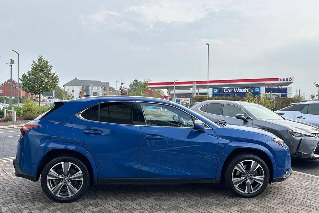 Lexus UX Hatchback Black #23