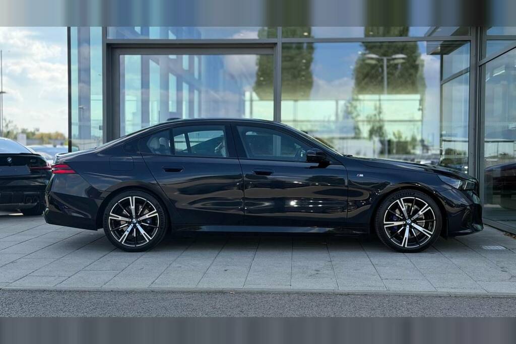 BMW 5 Series 520I M Sport Pro AO73PZW Black #2