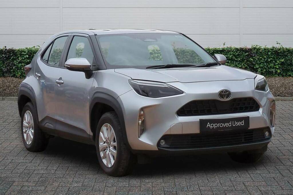Toyota Yaris Cross 1.5 Vvt-h Icon E-cvt Euro 6 Ss Silver