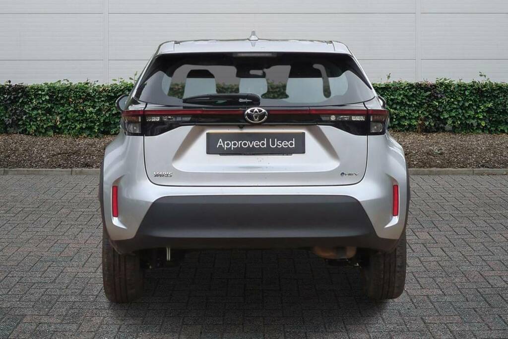 Toyota Yaris Cross 1.5 Vvt-h Icon E-cvt Euro 6 Ss OW24PYV Silver #4