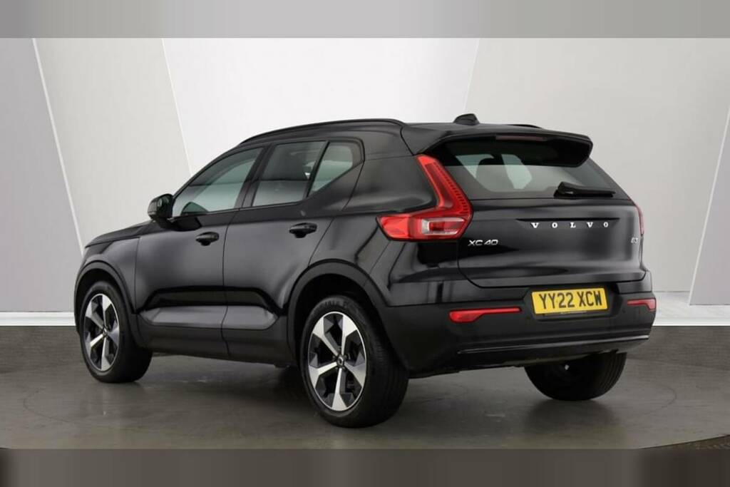 Volvo XC40 2.0 B3p Plus Dark YY22XCW Black #3