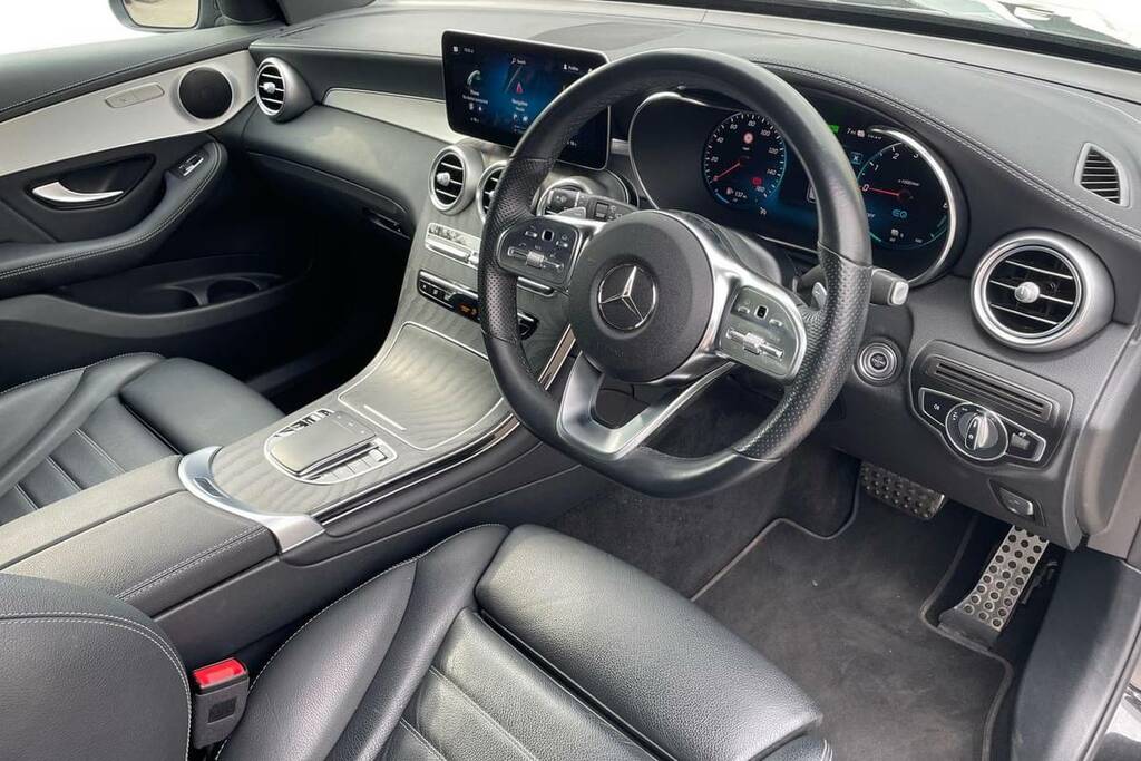 Mercedes-Benz GLC Class 300De 4Matic Amg Line Premium 9G-tronic Black #4