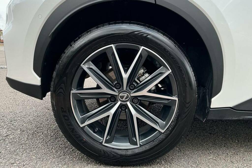 Lexus LBX 1.5 Vvt-ie Premium Plus E-cvt Euro 6 Ss Black #25