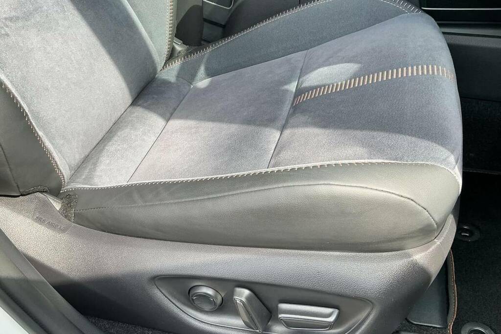 Lexus LBX 1.5 Vvt-ie Premium Plus E-cvt Euro 6 Ss Black #17