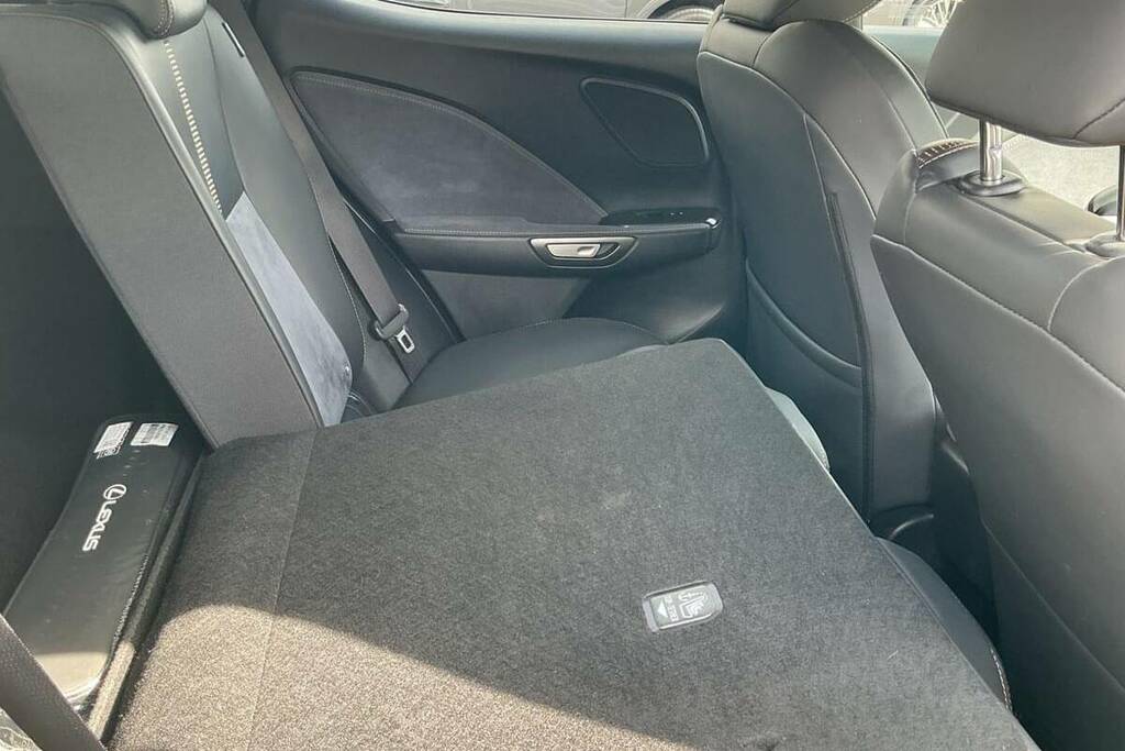 Lexus LBX 1.5 Vvt-ie Premium Plus E-cvt Euro 6 Ss Black #18