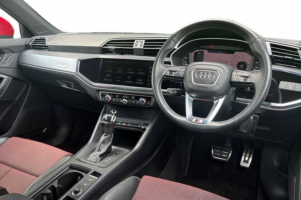 Audi Q3 45 Tfsi E S Line S Tronic Red #6