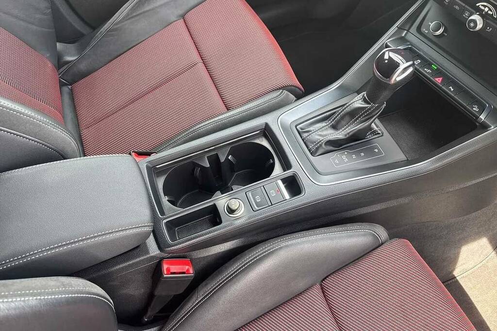 Audi Q3 2L Technik Black #26