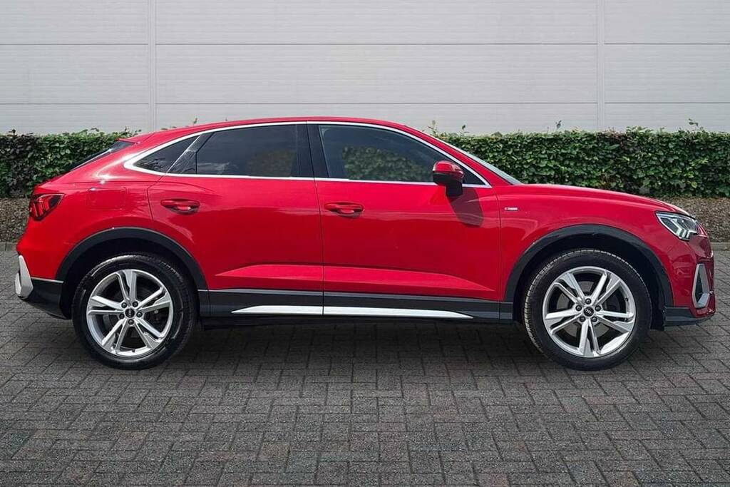 Audi Q3 45 Tfsi E S Line S Tronic Red #4