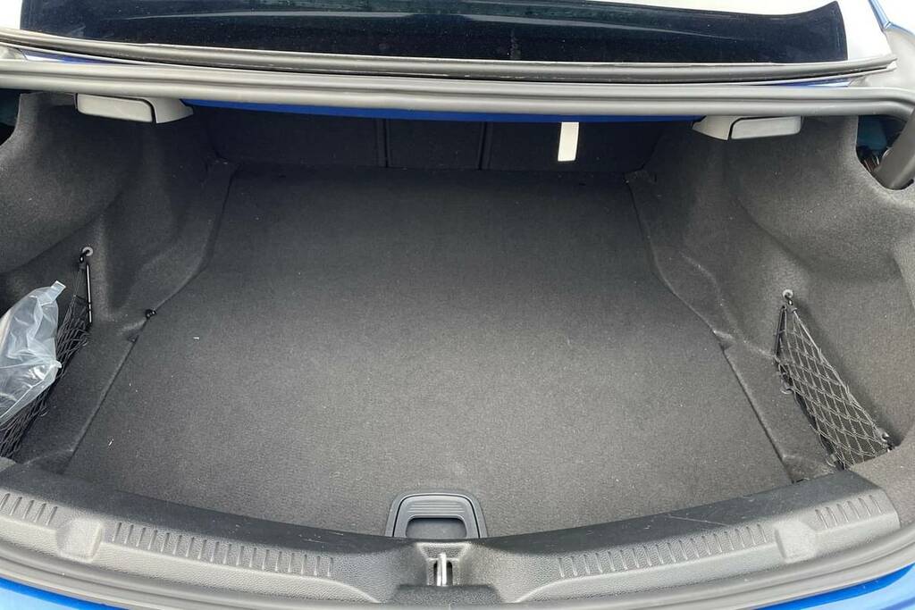 Mercedes-Benz E Class E300d 4Matic Amg Line Premium 9G-tronic Blue #2