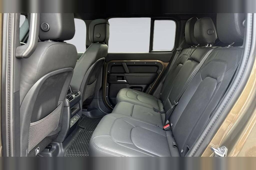 Land Rover Defender 110 3.0 D350 X-dynamic Hse 110  #4