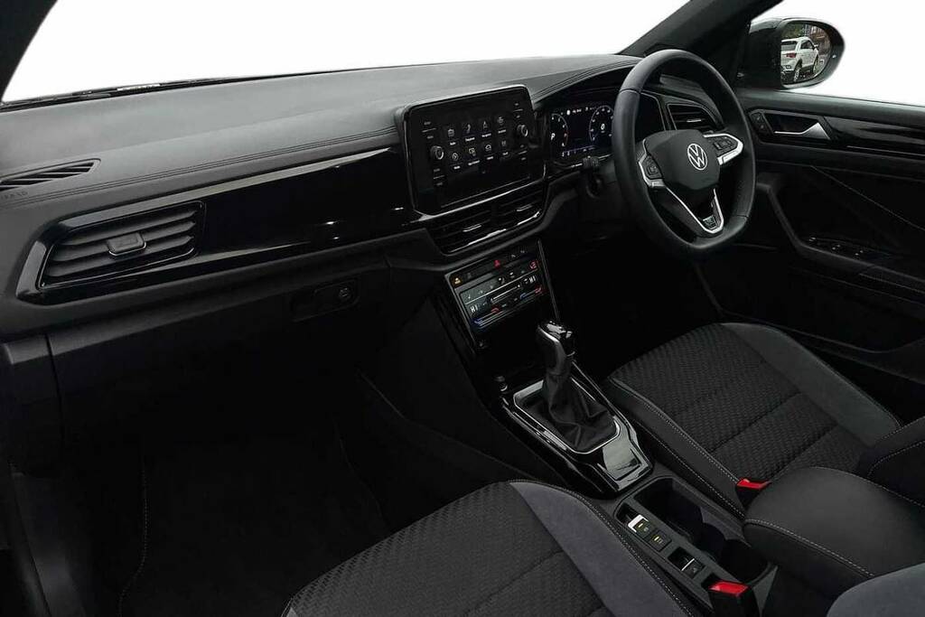 Volkswagen T-Roc 1.5 Tsi R-line Dsg Black #2