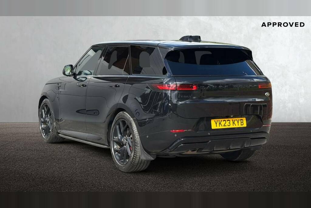 Land Rover Range Rover Sport 3.0 D300 Dynamic Se Black #2