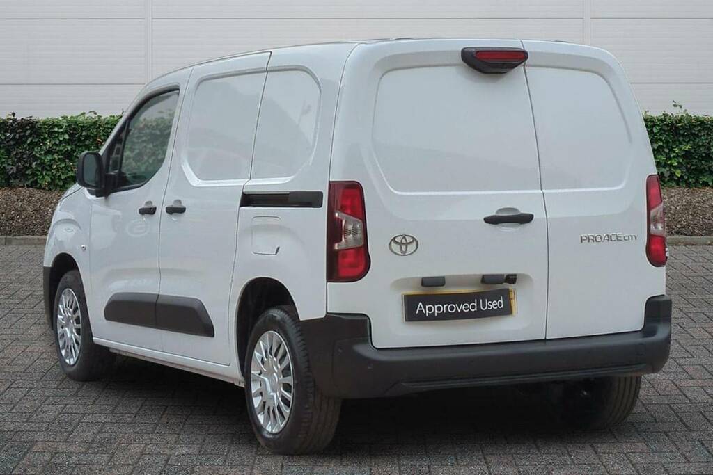 Toyota Proace City 1.5D 100 Icon Van White #2