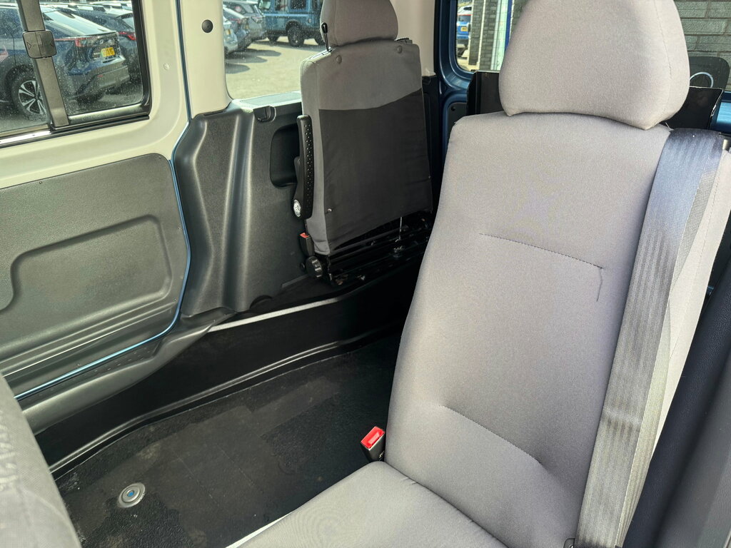 Volkswagen Caddy Life 2L Null Grey #36