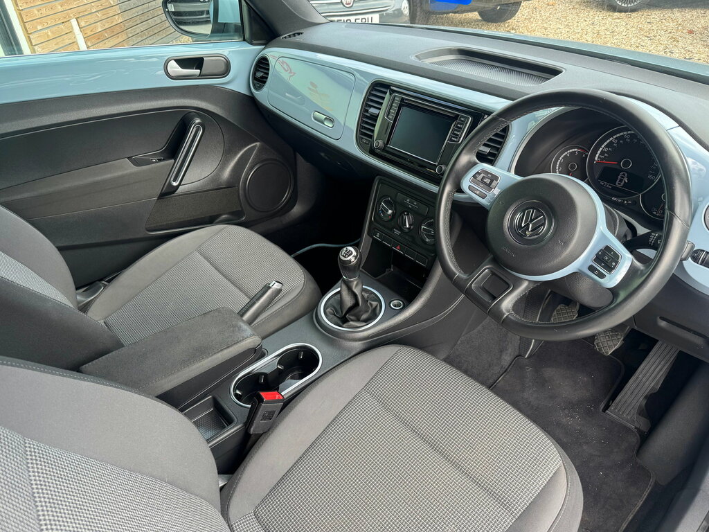 Volkswagen Beetle 2.0 Tdi Bluemotion Tech Design Cabriolet Diese Blue #2