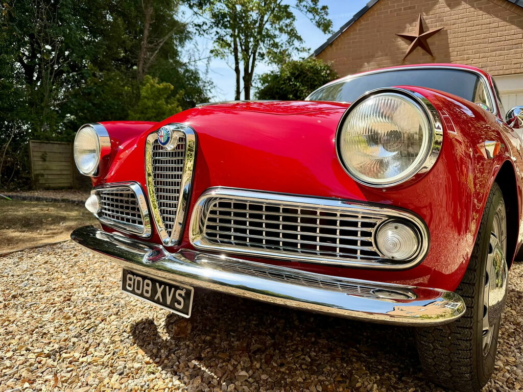 Alfa Romeo Giulietta Sprint 1.3 Red #2