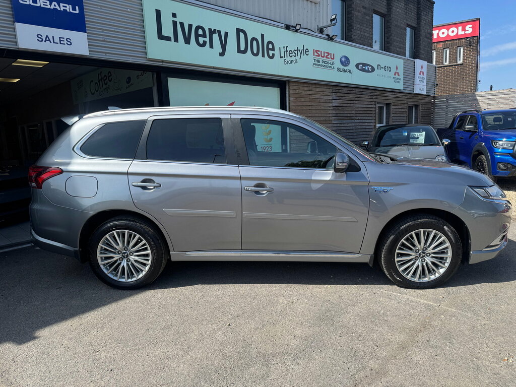 Mitsubishi Outlander 2.4H Twinmotor 13.8Kwh 4H Suv Plug-in H Grey #4