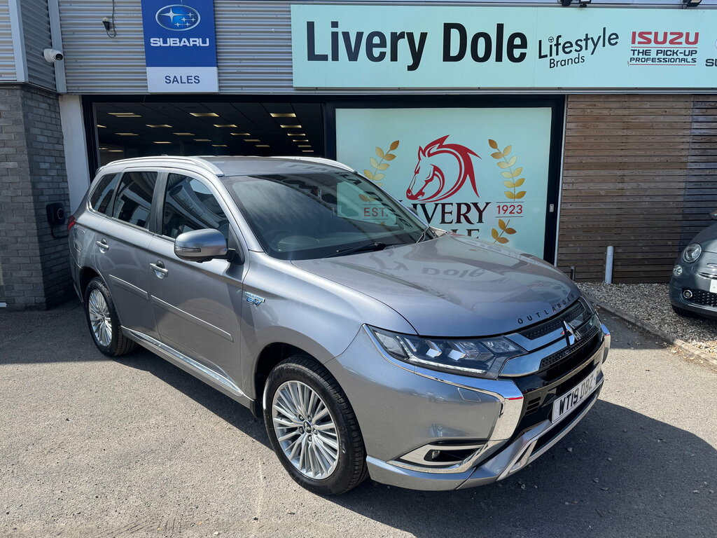 Mitsubishi Outlander 2.4H Twinmotor 13.8Kwh 4H Suv Plug-in H Grey