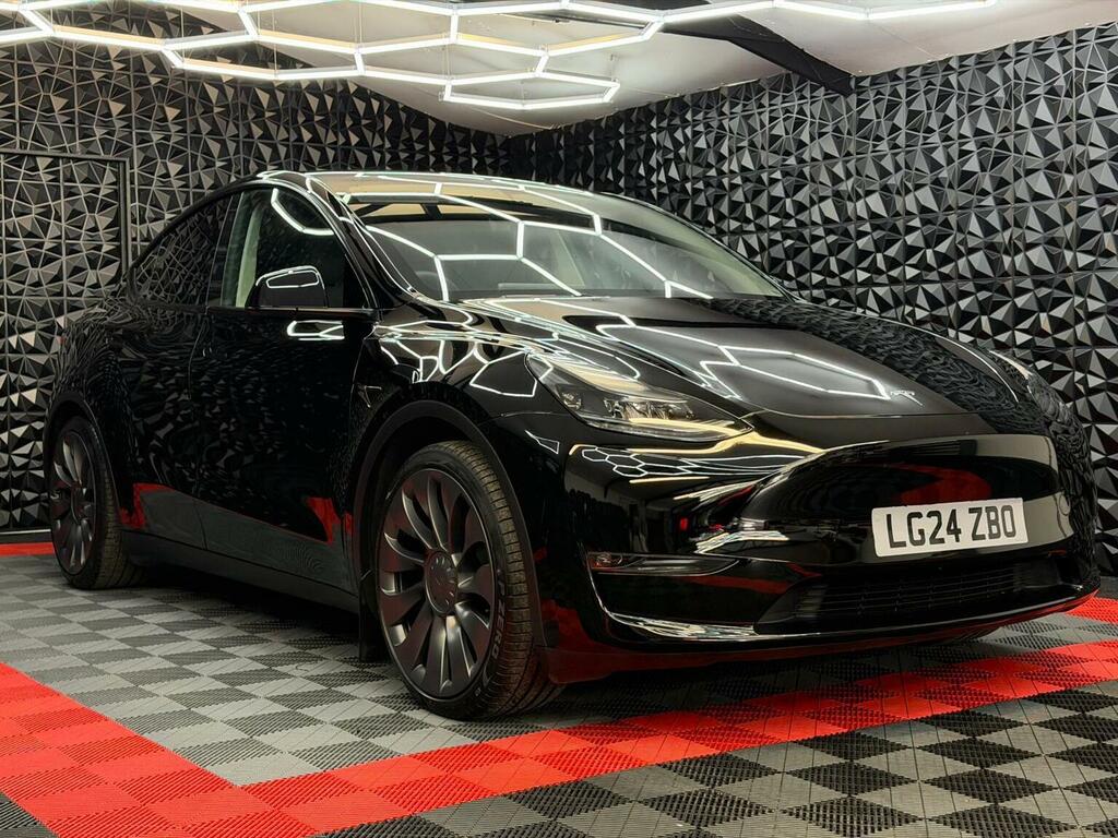Tesla Model Y Suv Dual Motor Performance 4Wde 20242 LG24ZBO Black
