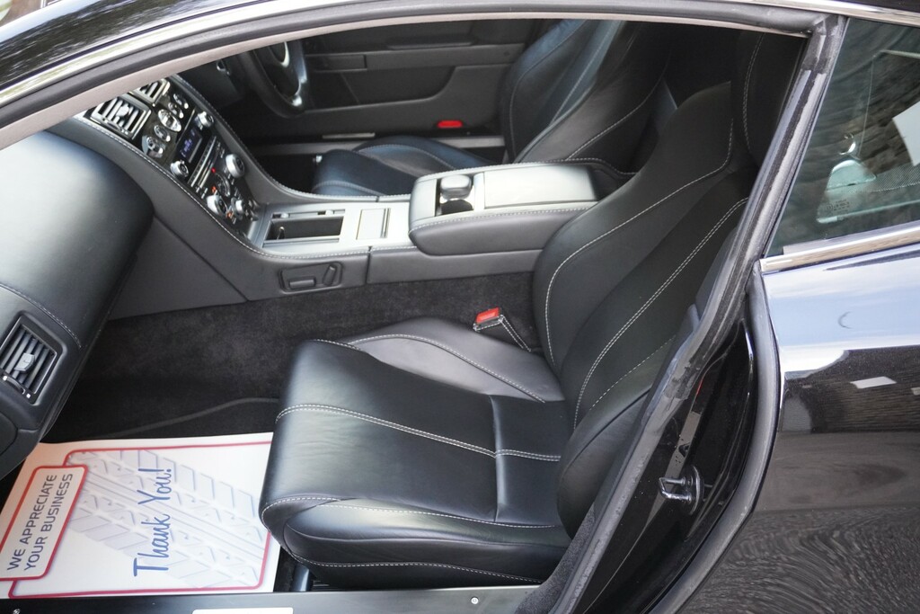 Aston Martin Vantage Automatic Black #13