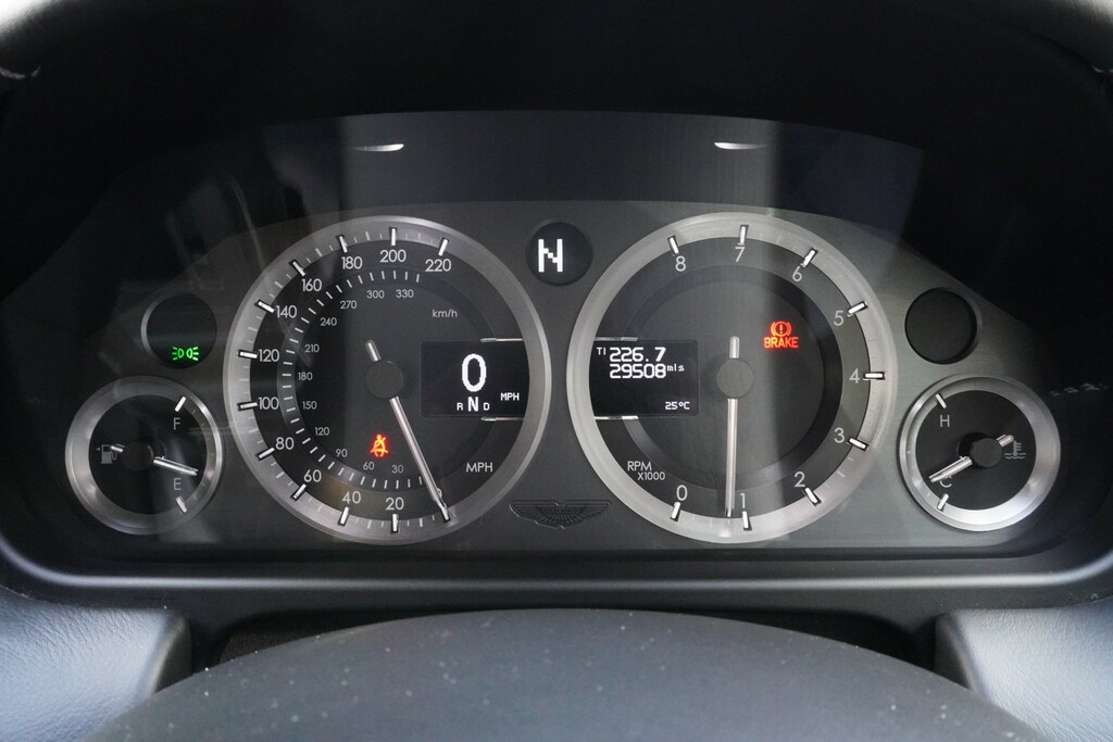 Aston Martin Vantage Automatic Black #18