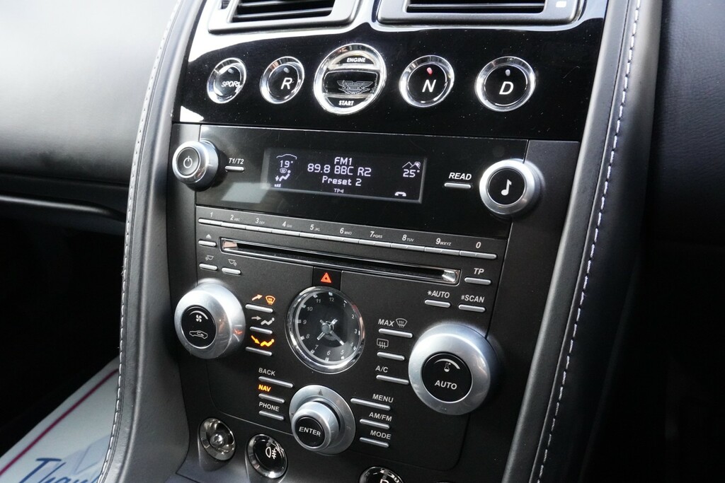 Aston Martin Vantage Automatic Black #20